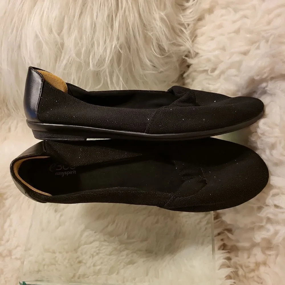 Easy spirit,stretchy material, sparkling  black flat size 8.5 like new!